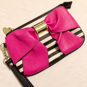 Betsey Johnson pink bow wristlet